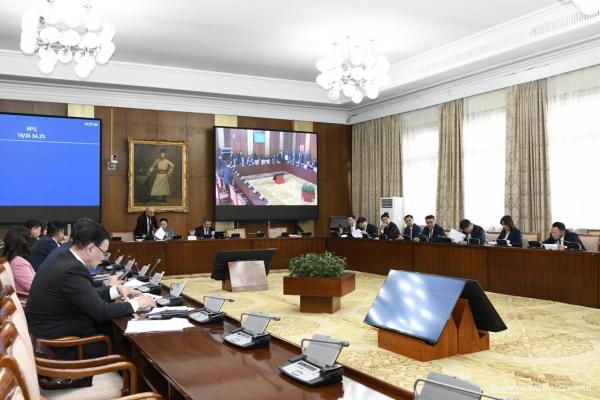 Монгол Улсыг 2021-2025 онд хөгжүүлэх таван жилийн үндсэн чиглэлийн хэрэгжилтийн тайланг хэлэлцлээ