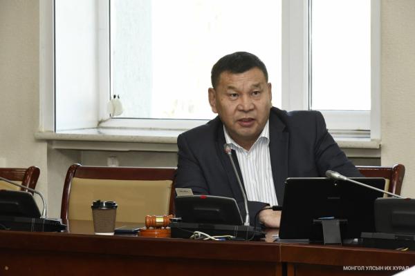 БОХХААБХ: Уламжлалт мал аж ахуйд тулгамдаж буй уур амьсгалын өөрчлөлтөөс шалтгаалсан сөрөг нөлөөллийг бууруулах тухай хуулийн төслийн анхны хэлэлцүүлгийг хийлээ