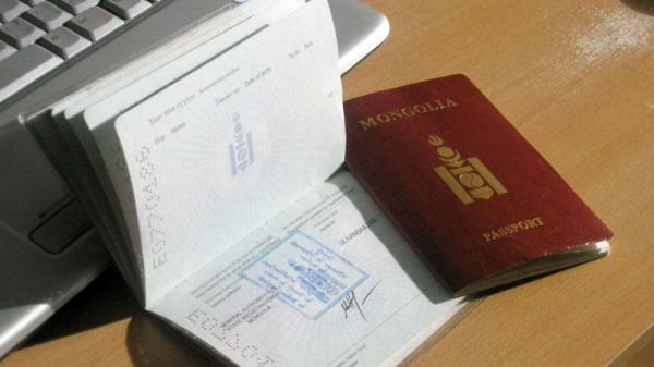 СЭРЭМЖЛҮҮЛЭГ: “Өндөр хөгжилтэй орнуудад их, дээд сургуульд зуучилна” гэх залилангаас болгоомжил