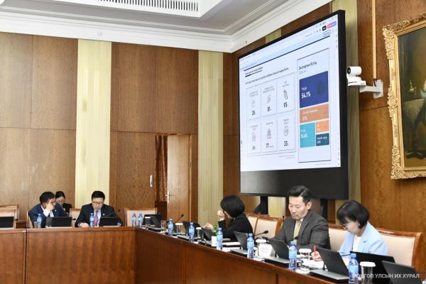 “Уул уурхайн бүтээгдэхүүний экспортыг нэмэгдүүлэх боломж, эрсдэл” сэдвийн хүрээнд хэлэлцүүлэг зохион байгууллаа