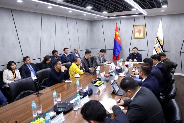 “Эрдэнэс Тавантолгой” ХК есдүгээр сард 3,2 сая тонн нүүрс экспортолсон нь бүх цаг үеийн хамгийн өндөр үзүүлэлт болжээ