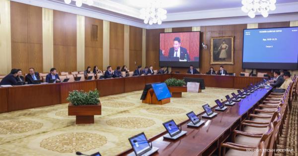 ТБХ: Монгол Улсын 2026 оны төсвийн тухай хуулийн төсөлтэй хамт өргөн мэдүүлсэн хууль, тогтоолын төслүүдийг хэлэлцэх нь зүйтэй гэж үзлээ