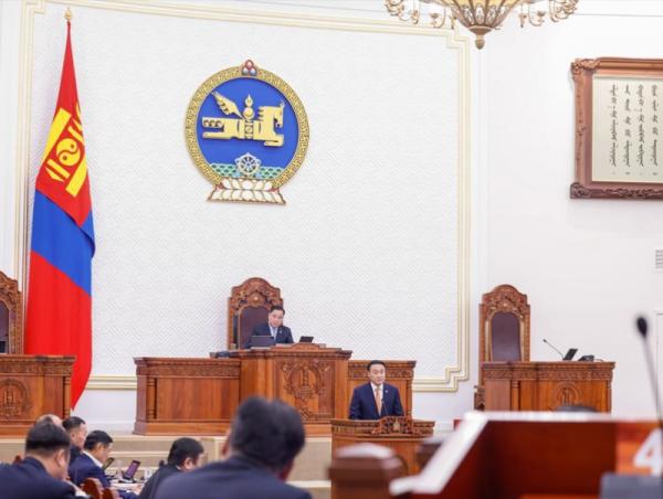 УИХ-ын дарга Д.Амарбаясгаланг үүрэгт ажлаас нь чөлөөллөө