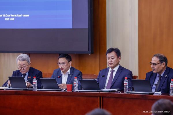 Сэтгэцийн эрүүл мэндийн тулгамдсан асуудалтай хүмүүсийн тоо жилээс жилд нэмэгдэж байгааг хэлэлцүүлгийн үеэр хөндлөө