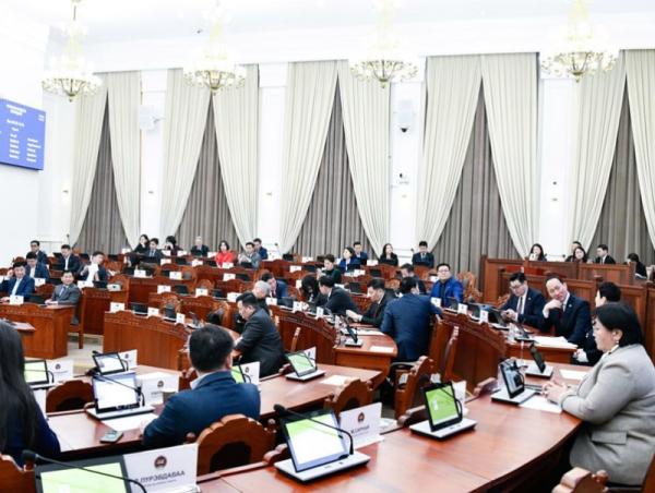 Тамхины хяналтын тухай хуульд нэмэлт, өөрчлөлт оруулах тухай хуулийн төслийг хэлэлцэх эсэх асуудлыг хэлэлцлээ