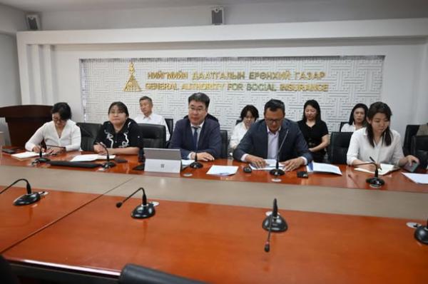 ШИЛЭН ДАНСНЫ ТУХАЙ ХУУЛИЙГ ХЭРЭГЖИЛТИЙГ ХАНГАЖ АЖИЛЛАХАД АНХААРНА