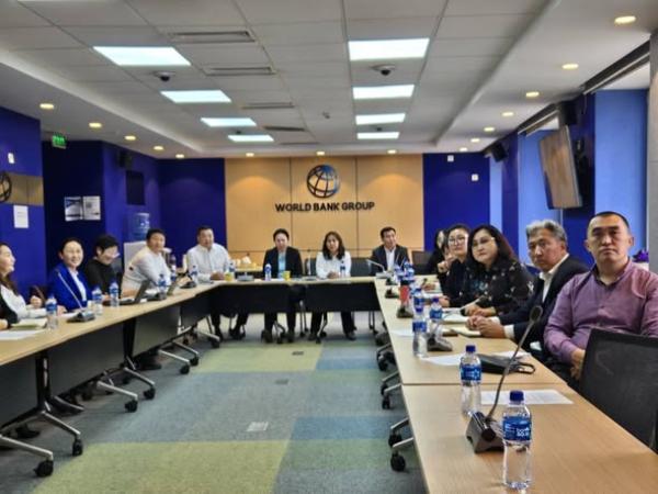 ОЛОН УЛСЫН СУРГАЛТ, СЕМИНАРТ ХАМРАГДАЖ БАЙНА