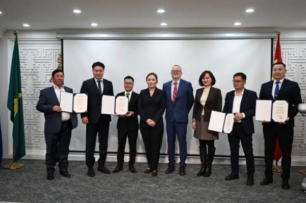 СҮХБААТАР, ЧИНГЭЛТЭЙ ДҮҮРГИЙН НИЙГМИЙН ДААТГАЛЫН ГАЗРУУД &ldquo;АЗИЙН ЗАГВАР БАЙГУУЛЛАГА&rdquo;-ЫН ГЭРЧИЛГЭЭ ГАРДАН АВЛАА