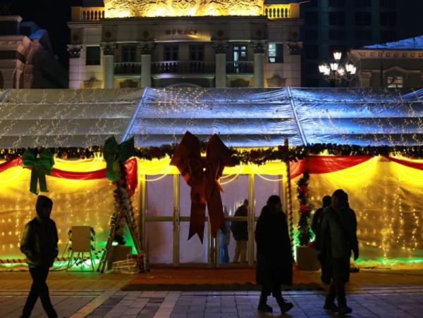 Төв талбайд &ldquo;Крисмасс маркет&rdquo; ажиллаж эхэллээ