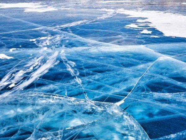 Гичгэнэ, Эг, Халх болон Сэлэнгэ мөрний адгаар мөсний зузаан 5-10 см нимгэрчээ