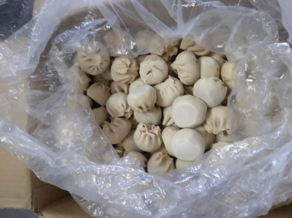 Монгол иргэд 10 кг бууз, 3 кг үхрийн мах ОХУ-ын хилээр гаргах гэж байгаад баригджээ