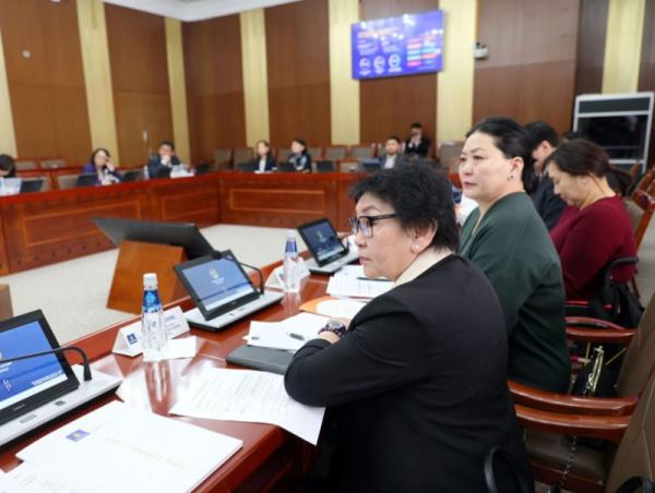 Монгол Улс жендэрийн үзүүлэлтээр 20 байр урагшилжээ