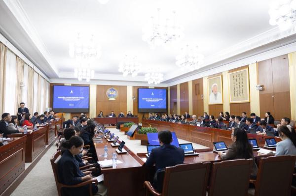 Үндэсний баялгийн сангийн үр өгөөжийг иргэддээ тэгш, шударга хуваарилах зарчим, зарцуулалтын талаар хэлэлцлээ