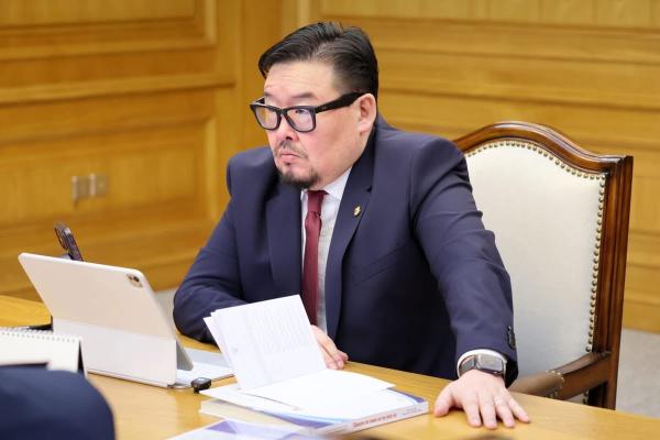 Төрийг хохиролгүй болгох ажлын хэсэг хагас жилийн хугацаанд 120 тэрбум төгрөгийн өр барагдуулжээ