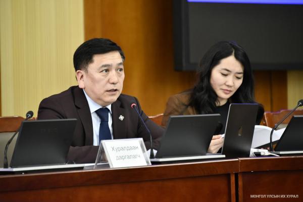 Ажлын хэсэг татварын багц хуулийн төслүүдийг хэлэлцэж эхэллээ