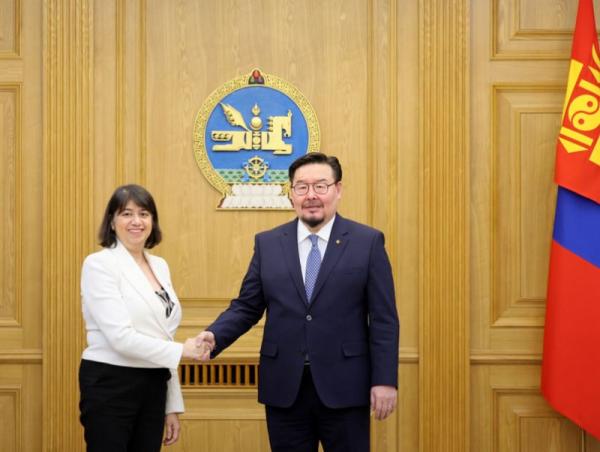 Ерөнхий сайд Г.Занданшатар Британийн Гадаад хэрэг, хамтын нөхөрлөл, хөгжлийн яамны Төрийн сайд Сийма Малхотраг хүлээн авч уулзлаа