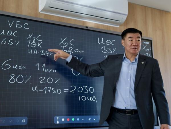 "Үндэсний баялгийн сангийн өнөөгийн байдал, тулгамдаж буй асуудал" сэдвээр сэтгүүлчдэд мэдээлэл өгч, санал солилцлоо