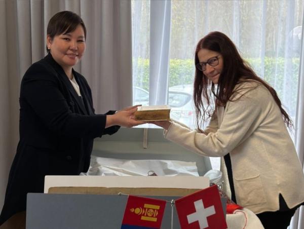 Швейцарт хадгалагдаж байсан Монголын түүх, соёлын хоёр ховор бичвэрийг эх оронд нь буцаана