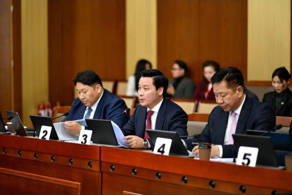 УИХ-ын гишүүнийг эгүүлэн татахтай холбоотой хуулийн төслийг чуулганаар хэлэлцэхийг Төрийн байгуулалтын Байнгын хороо 66.7 хувиар дэмжлээ