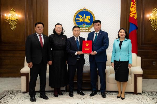 Төрийн болон орон нутгийн өмчийн тухай хуульд өөрчлөлт оруулах тухай хуулийн төслийг өргөн мэдүүлэв