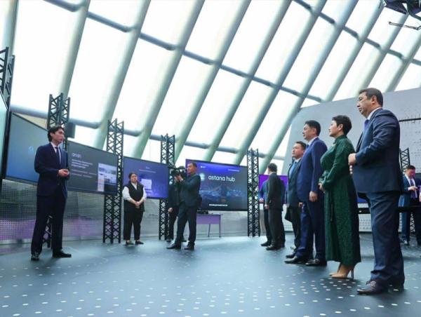 Казахстан Улс 2029 он гэхэд бүс нутгийн цахим зангилаа төв болно