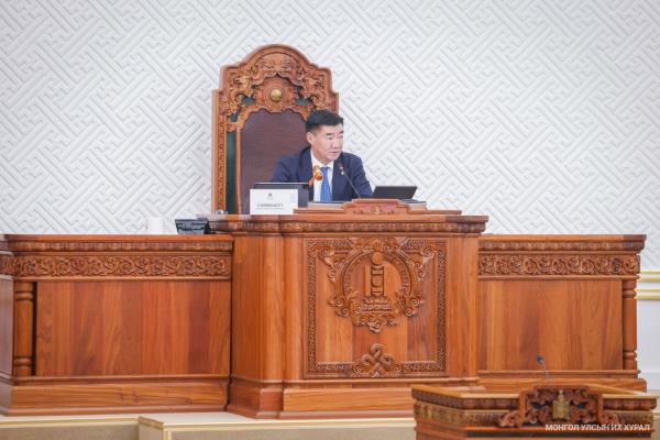 Төрийн байгуулалтын байнгын хорооны даргаар Б.Жавхланг, Хүний хөгжил, нийгмийн бодлогын байнгын хорооны даргаар П.Ганзоригийг сонголоо