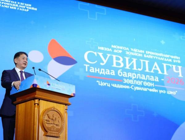Ерөнхийлөгч У.Хүрэлсүх сувилагч нарт талархал илэрхийллээ