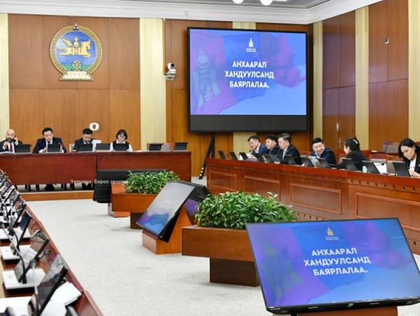ЭЗБХ,ТБХ: 2027 оны төсвийн хүрээний мэдэгдэл, 2028-2029 оны төсвийн төсөөллийн тухай хуулийн төсөлтэй хамт өргөн мэдүүлсэн хуулийн төслүүдийг хэлэлцэхийг дэмжлээ