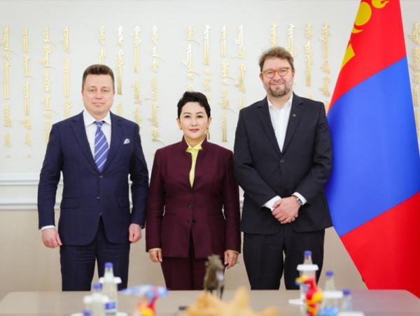 ГХЯ: Финланд улсын парламентын төлөөлөгчдийг хүлээн авч уулзав