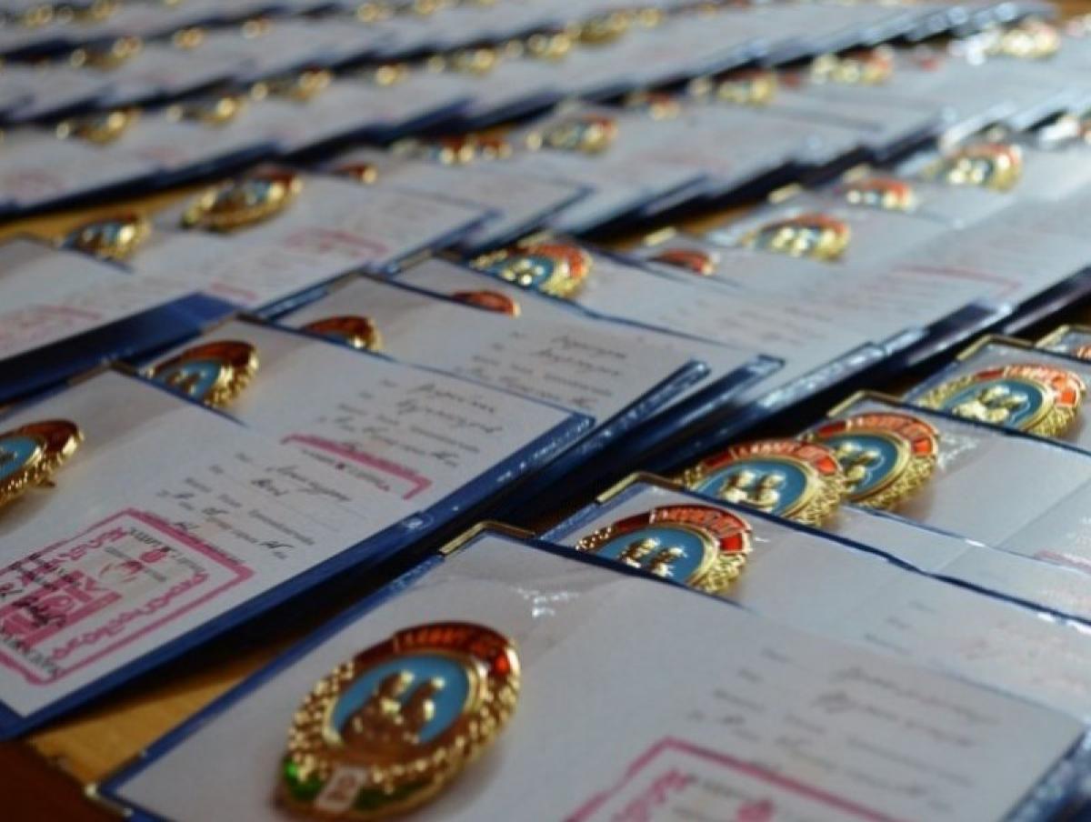 &ldquo;Эхийн алдар&rdquo; одонгийн шаардлагыг хөнгөрүүллээ