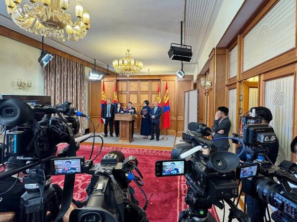 Эмийн хүртээмж, үнэ, чанарын асуудлаарх нээлттэй сонсголыг дөрөвдүгээр сарын 15-17-ны өдрүүдэд товлон зарлалаа