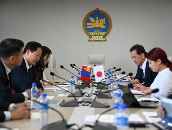 Ухаалаг хотын төслүүдэд Япон улстай хамтран ажиллах талаар санал солилцлоо