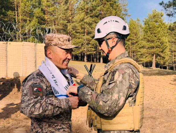 "Гүүр-2025" сургууль өндөрлөлөө