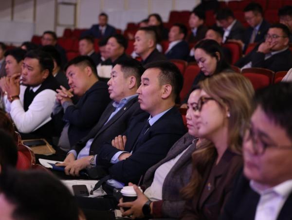 Хотын дарга Х.Нямбаатар түлшний хангамжийн асуудлаар хорооны Засаг дарга нартай уулзлаа