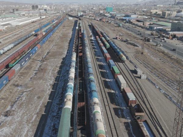 Ангарскийн үйлдвэрээс ачигдсан 59 вагон АИ-92 автобензин Улан-Удэ өртөө рүү хөдөлжээ