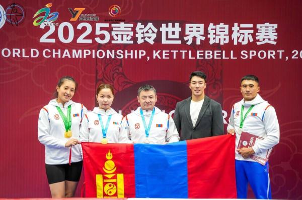 ОУХМ Э.Буджав дэлхийн аваргаас 10 дахь алтан медалиа хүртэв