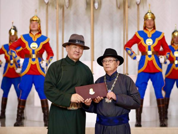 Академич Содовсүрэнгийн Нарангэрэлд &ldquo;Чингис хаан&rdquo; тэргүүн зэргийн одон хүртээлээ