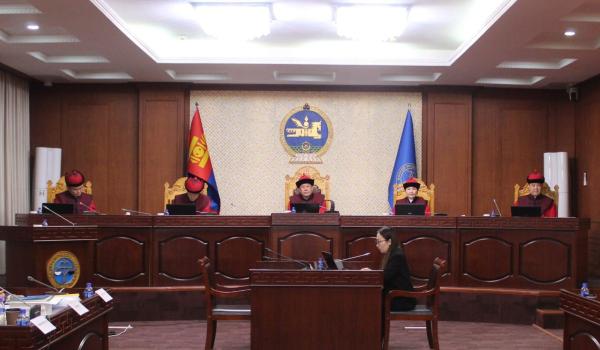 ҮЦХ: Эрүүгийн хуулийн 13.14 буюу &ldquo;Худал мэдээлэл тараах&ldquo; заалтыг Үндсэн хууль зөрчсөн гэж үзлээ