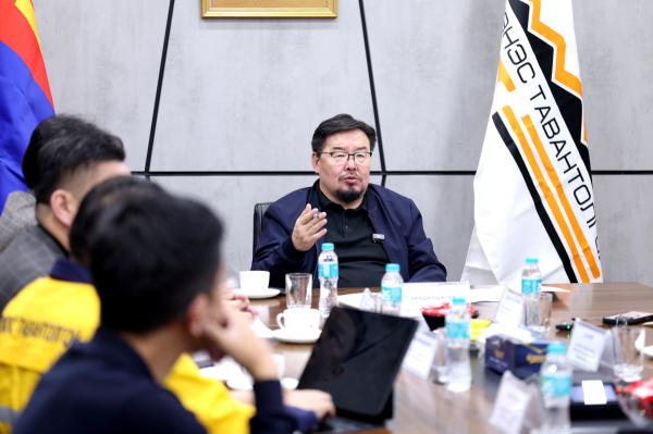 Ерөнхий сайд Г.Занданшатар "Эрдэнэс Тавантолгой" ХК-д ажиллалаа