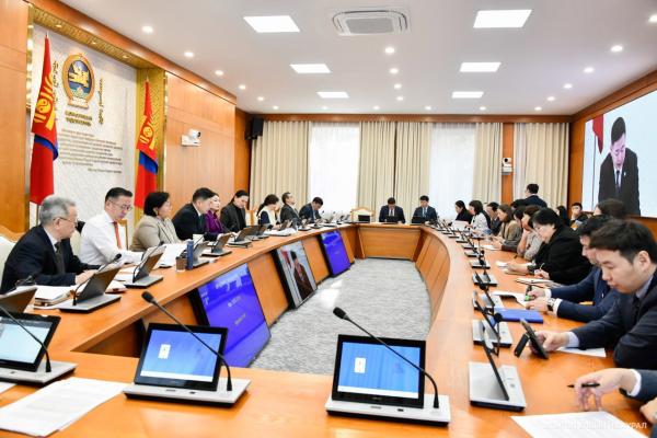 ӨБХ: Улсын Их Хурлын гишүүний асуулгын хариуг хэлэлцэж, тэтгэвэр тогтоох цалингийн итгэлцүүрийг судлах ажлын хэсэг байгуулав