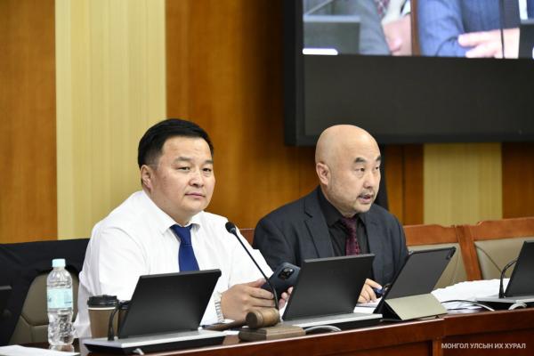ЭЗБХ: Нийтийн өмчийн хуулийн төслийг хэлэлцэхийг дэмжиж, Төв банкны мэдээллийг сонсон, холбогдох Байнгын хорооны тогтоолын төслийг хэлэлцлээ