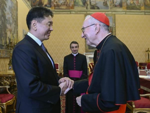 Монгол Улсын Ерөнхийлөгчид Гэгээн Ширээт Улсын Төрийн хэрэг эрхлэх газрын дарга бараалхлаа