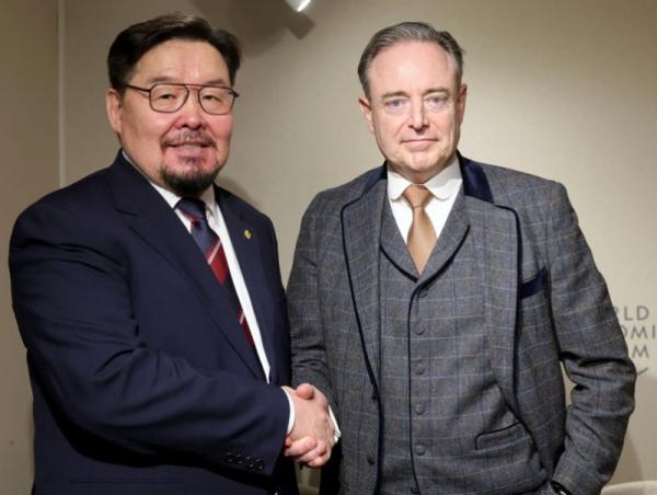 Монгол Улсын Ерөнхий сайд, Бельгийн хаант улсын Ерөнхий сайд нар Давост уулзлаа