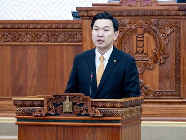 Ерөнхий сайд Н.Учрал Засгийн газрын гишүүнд нэр дэвшигчдээ танилцууллаа