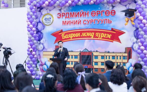 Н.Учрал: Монгол хүүхэд бүрийг мэдлэг, ур чадварын хоцрогдлоос чөлөөлж, багш нараа дэмжиж ажиллана