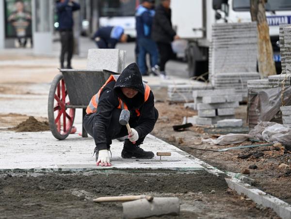 Б.Ганзориг: Гүйцэтгэгч компани чанарын баталгааны гурван жилд явган замын засвар, шинэчлэлийг хариуцан хийх үүрэгтэй