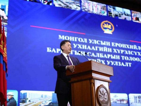 Ерөнхийлөгч У.Хүрэлсүх барилгын салбарын төлөөлөлтэй уулзлаа