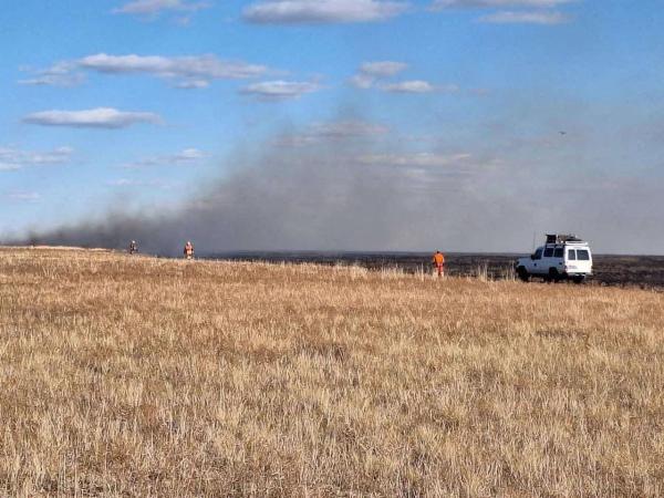 Дорнод аймгийн Халхгол суманд гарсан хээрийн түймрийг бүрэн унтраалаа